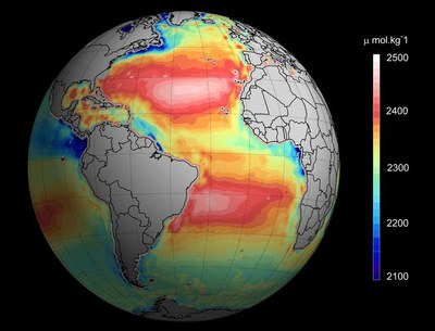 Ikertzaile-talde batek satelite bidez neurtu du ozeanoen azidotasuna