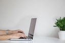"Moodle hasieratik" autoikaskuntza ikastaroa doan egiteko aukera ematen du UEUk